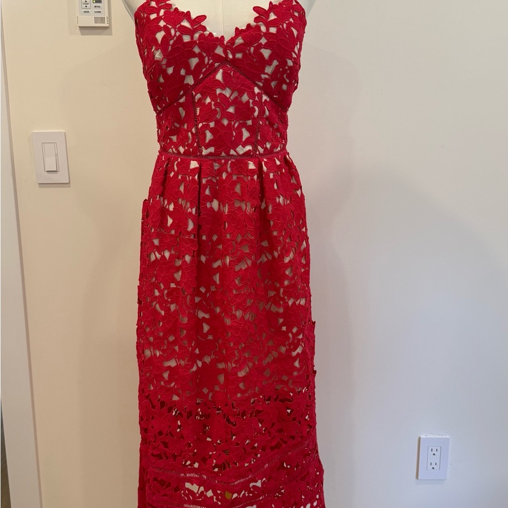 Few Moda Red Lace Dress appliqué